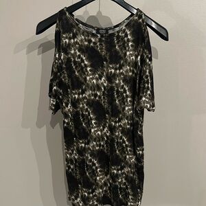 Jones New York cold shoulder blouse